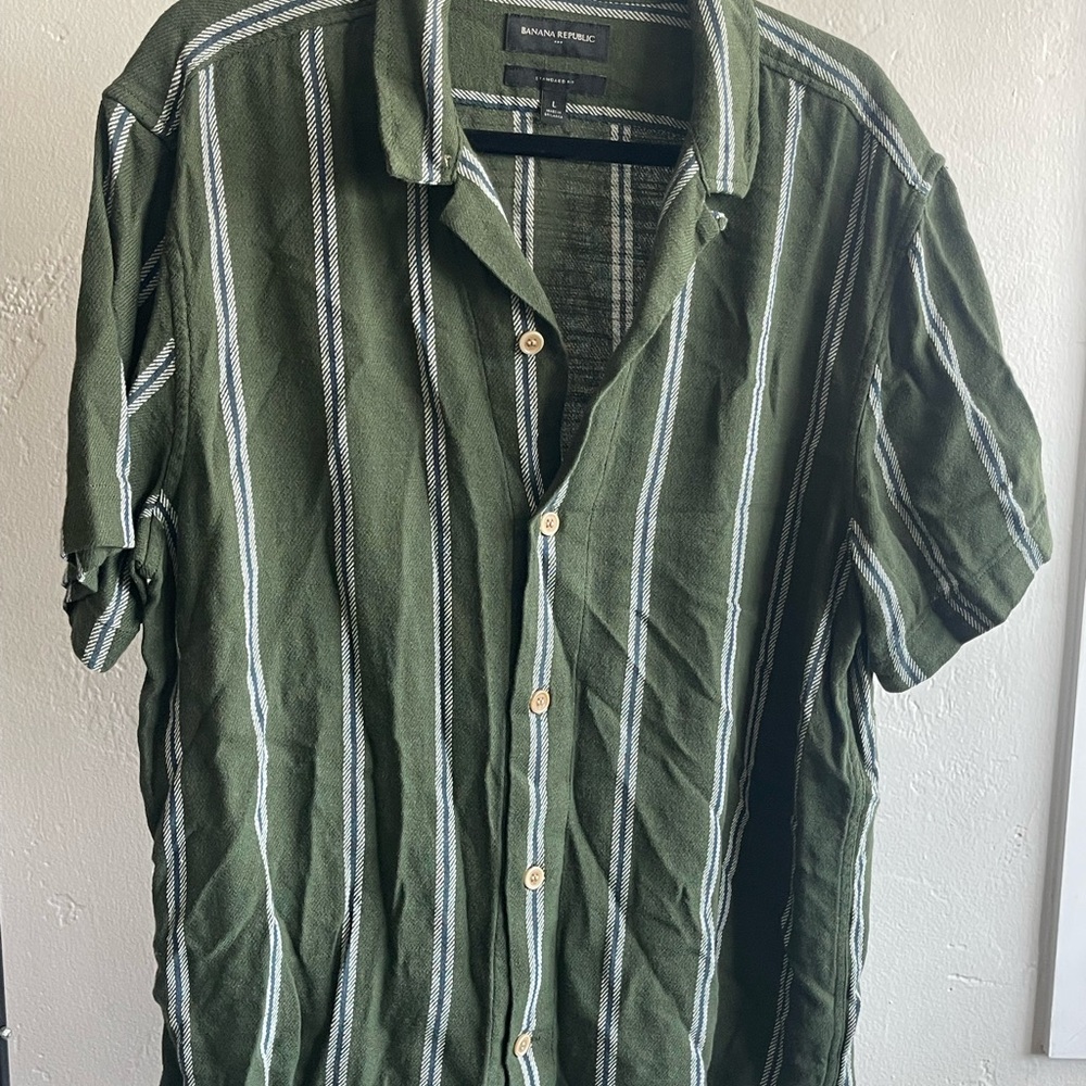 Banana Republic Factory Green Relaxed Fit Button Down Shirt
